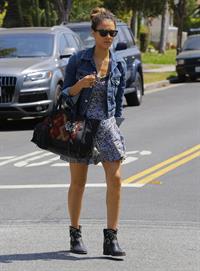 Jessica Alba heads to a private home in Santa Monica on May 31, 2013