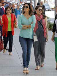 Eva Longoria Goes shoe shopping in Beverly Hills (May 23, 2013) 