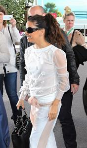 Eva Longoria - Arrives in Cannes (16.05.2013) 