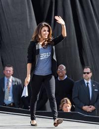 Eva Longoria Obama Campaigns In Nevada in Las Vegas - November 1, 2012