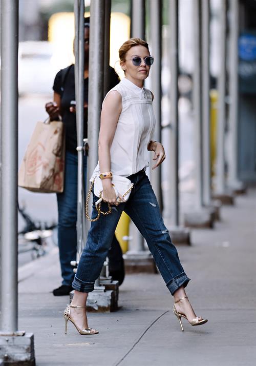 Kylie Minogue - Greets her fans in New York City (21.06.2013) 