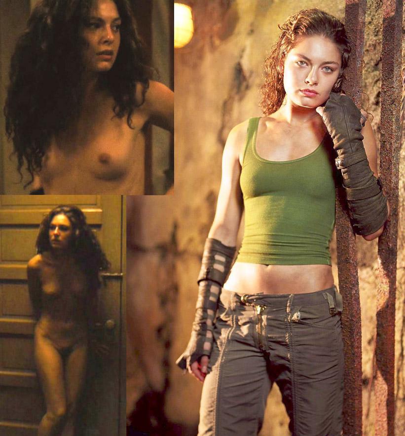 twinkle synet Afhængig Alexa Davalos Nude - 5 Pictures in an Infinite Scroll