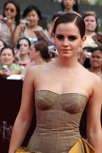 Emma Watson - Harry Potter and the Deathly Hallows Premiere in New York City, July 11, 2011