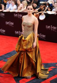 Emma Watson - Harry Potter and the Deathly Hallows Premiere in New York City, July 11, 2011