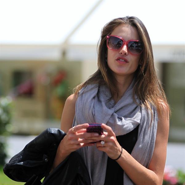 Alessandra Ambrosio shopping in Cannes on May 19, 2011 