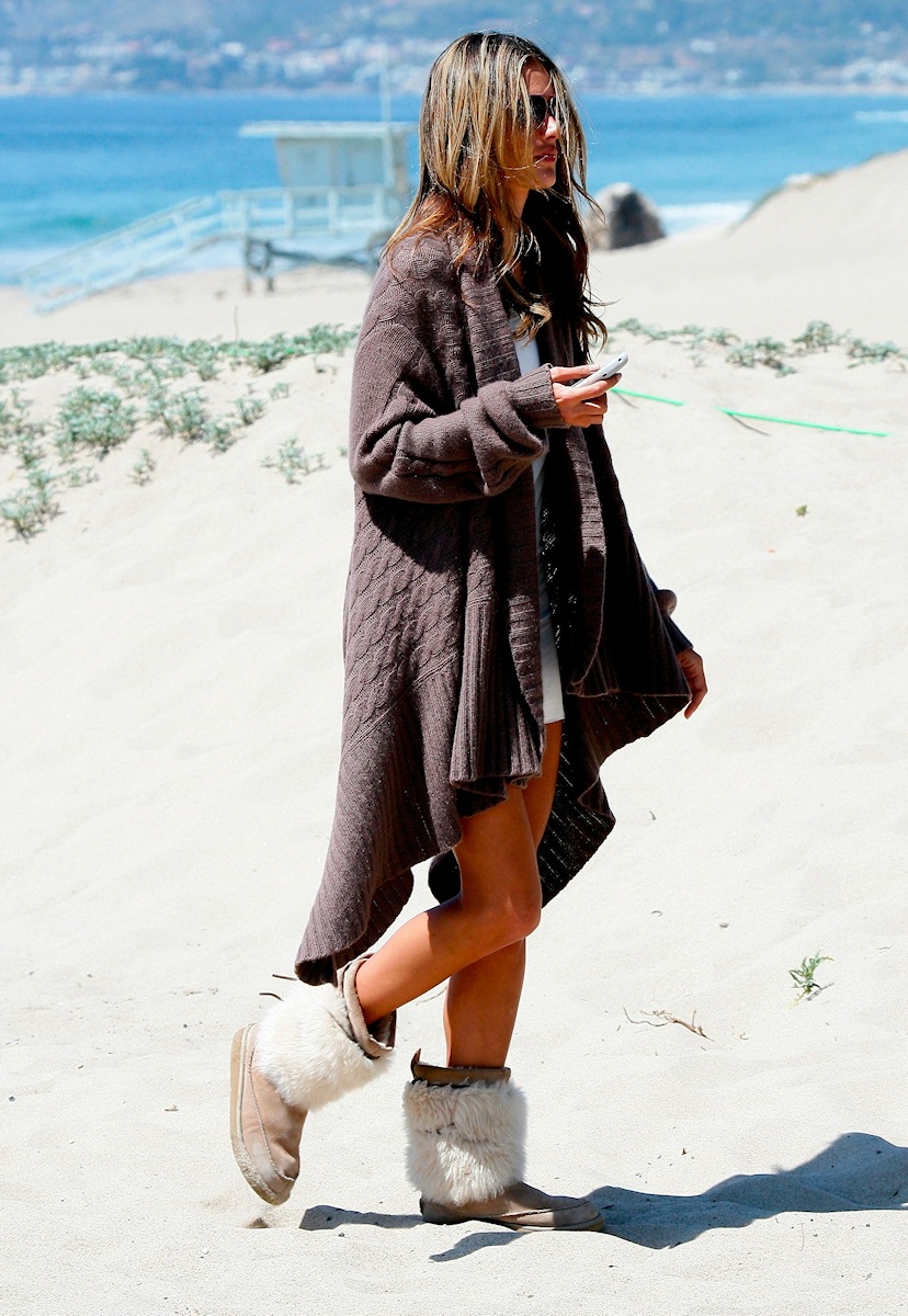 Alessandra Ambrosio photoshoot on the beach in Malibu