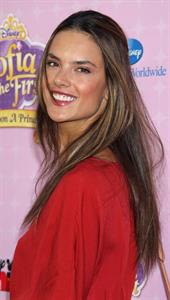 Alessandra Ambrosio 2012-11-10 - Los Angeles Premiere of Sof  