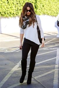 Kate Beckinsale at Brentwood Country Market October 31-2013 