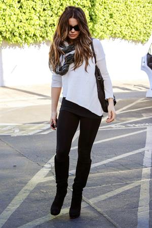 Kate Beckinsale at Brentwood Country Market October 31-2013 