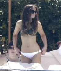 Kate Beckinsale in bikini as she fits in some sunbathing on family holiday in Mexico March 28-2013 