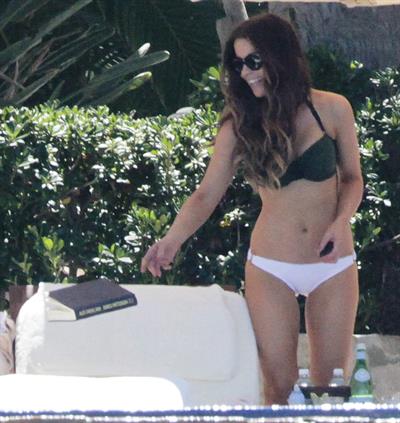 Kate Beckinsale in bikini as she fits in some sunbathing on family holiday in Mexico March 28-2013 