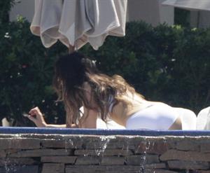 Kate Beckinsale wearing a bikini on vacation in Mexico August 22, 2013 