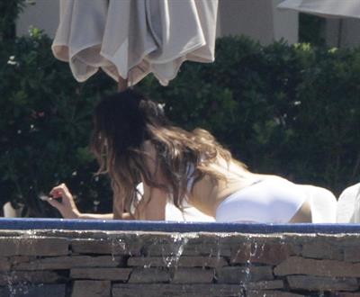 Kate Beckinsale wearing a bikini on vacation in Mexico August 22, 2013 