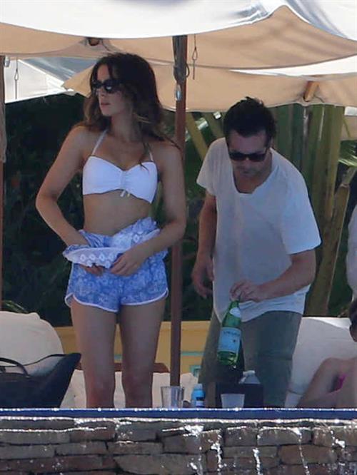 Kate Beckinsale wearing a bikini on vacation in Mexico August 22, 2013 