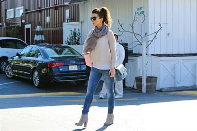 Kate Beckinsale shopping at Calypso store in Brentwood January 31, 2013