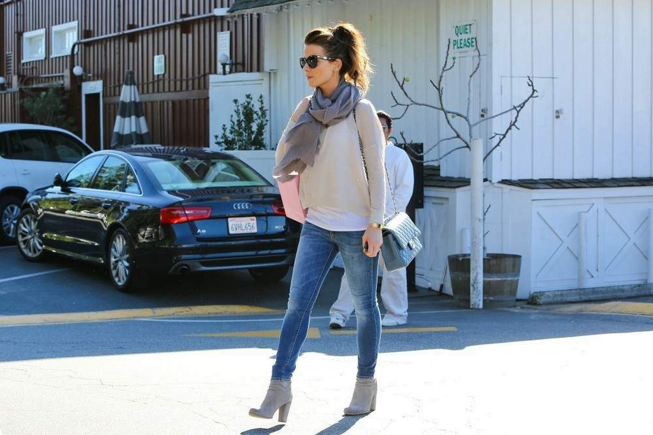 Kate Beckinsale shopping at Calypso store in Brentwood January 31, 2013