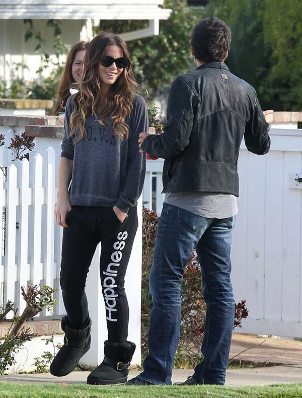 Kate Beckinsale Spotted at a friends house in Pacific Palisades March 32013 