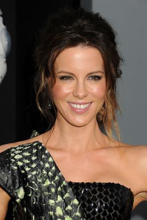 Kate Beckinsale Premiere of Columbia Pictures' 'Total Recall' at Grauman's Chinese Theatre in Hollywood August 1-20 