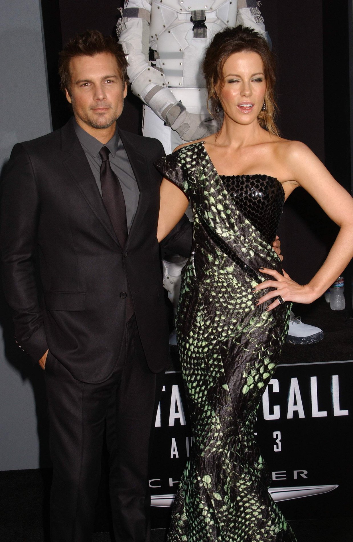 Kate Beckinsale Premiere of Columbia Pictures' 'Total Recall' at Grauman's Chinese Theatre in Hollywood August 1-20 