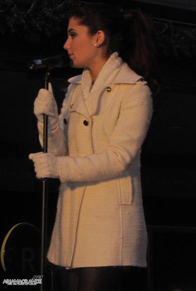 Ariana Grande Macys Lighting event in Boston November 26, 2010
