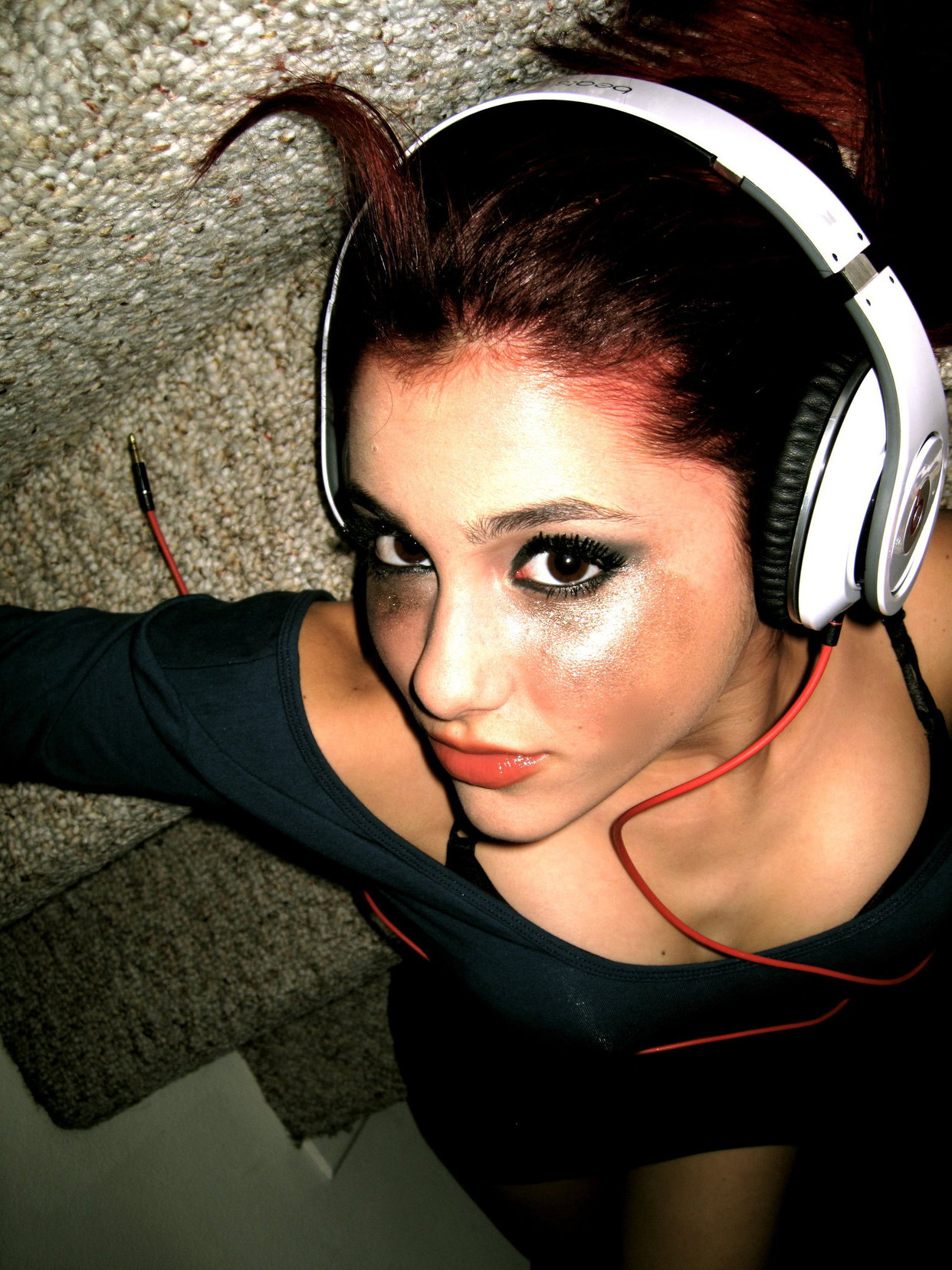 Ariana Grande Twitter and MySpace pics 