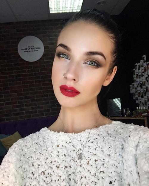 Alla Berger taking a selfie