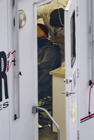 Jennifer Lawrence s On the Set of X-Men: Days of Future Past - Montreal, Canada (May 31, 2013) 