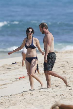 Jennifer Lawrence bikini candids in Hawaii 11/22/12 