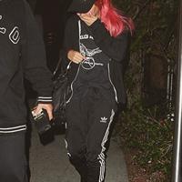 Imogen Anthony taking a selfie