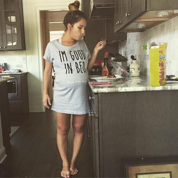 Jessie James Decker