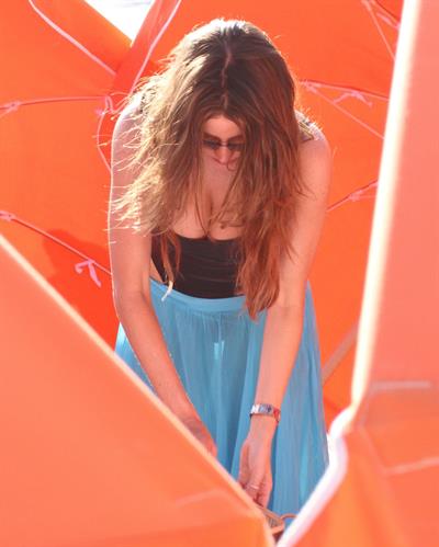 Sofia Vergara - beach candids in Miami 1/2/13  