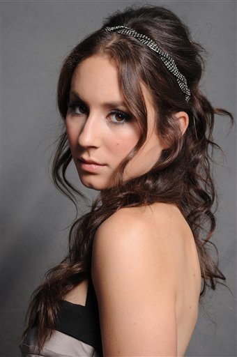 Troian Bellisario