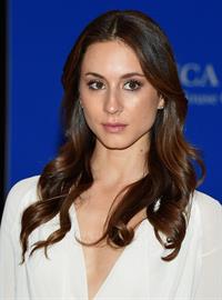 Troian Bellisario