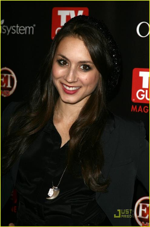 Troian Bellisario