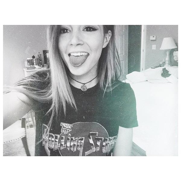 Chrissy Costanza