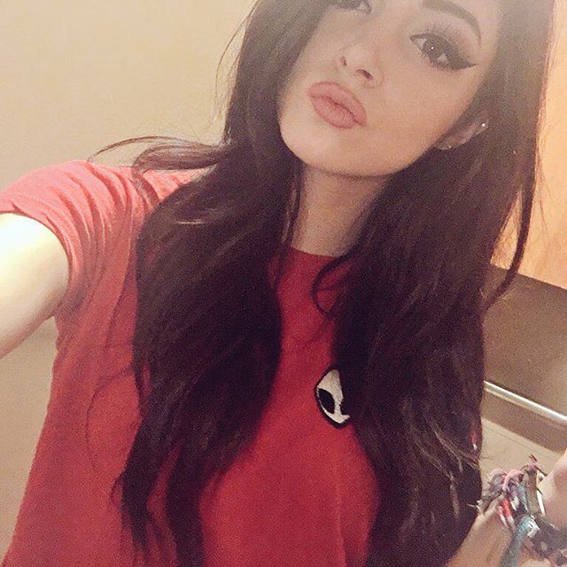 Chrissy Costanza taking a selfie