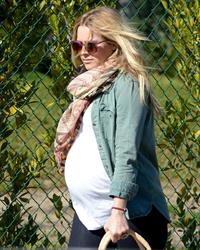 Kristen Bell - Running errands in Los Angeles on February 27, 2013