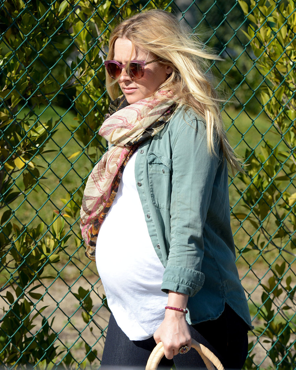 Kristen Bell - Running errands in Los Angeles on February 27, 2013