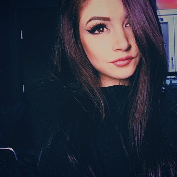 Chrissy Costanza