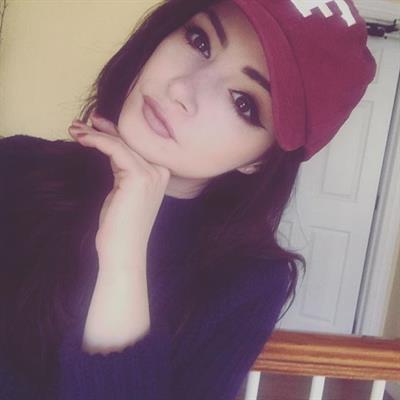 Chrissy Costanza taking a selfie