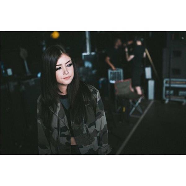 Chrissy Costanza