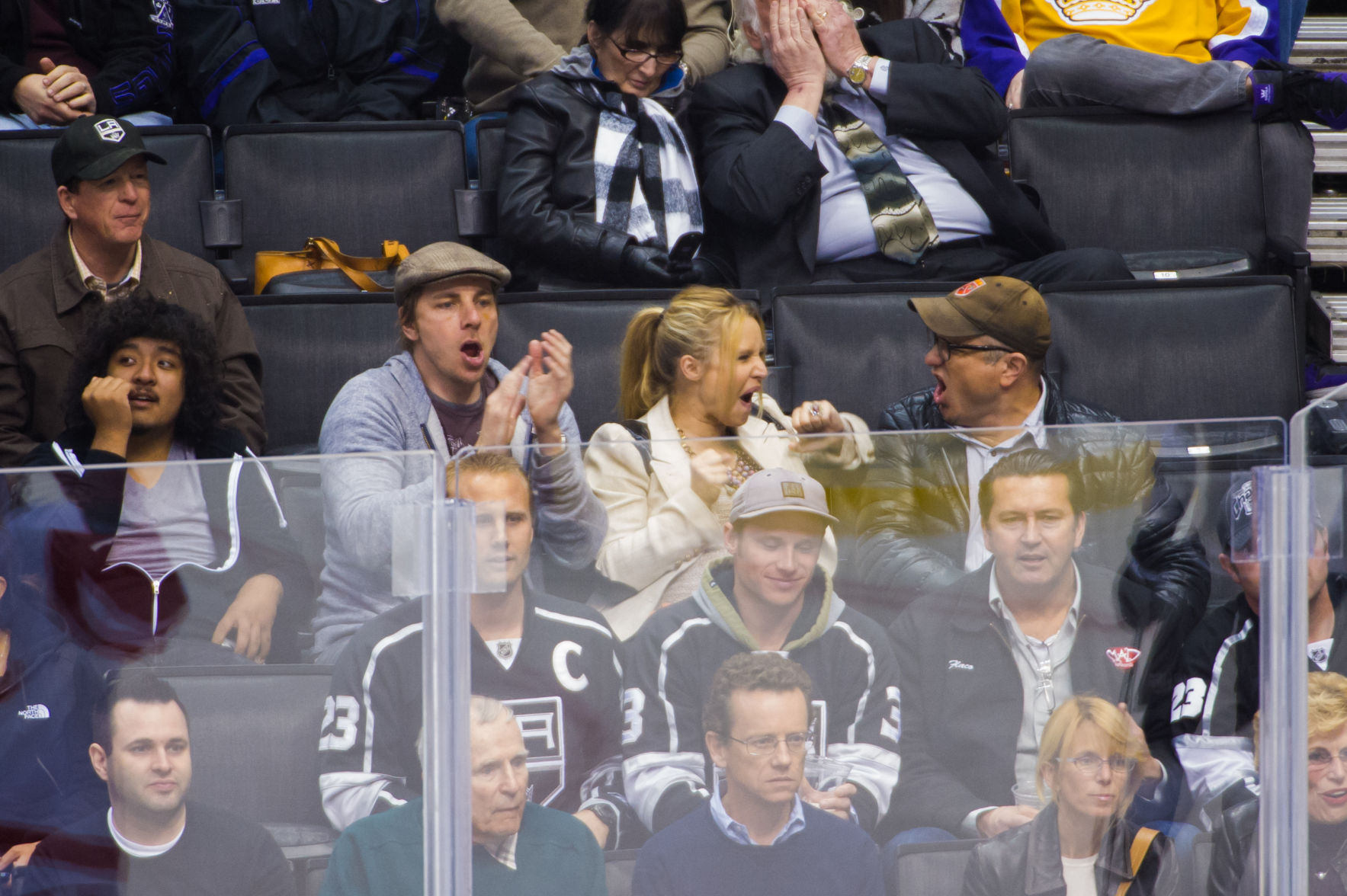 Kristen Bell with DaShepard at the Staples Center in Los Angeles (Feb 27, 2013) 