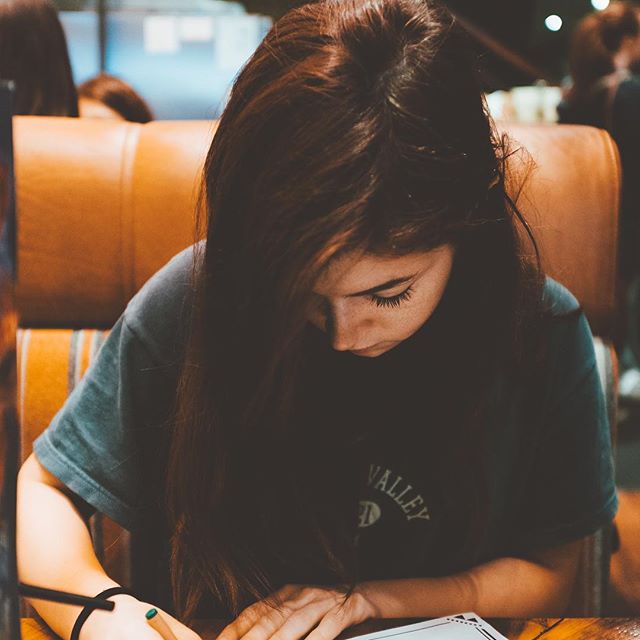 Chrissy Costanza