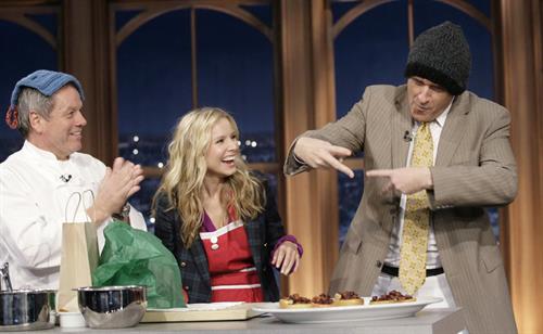 Kristen Bell Pictures Kristen Bell 'The Late Late Show with Craig Ferguson' - December 11, 2008