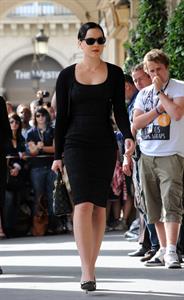 Abbie Cornish on set 1/8/2010