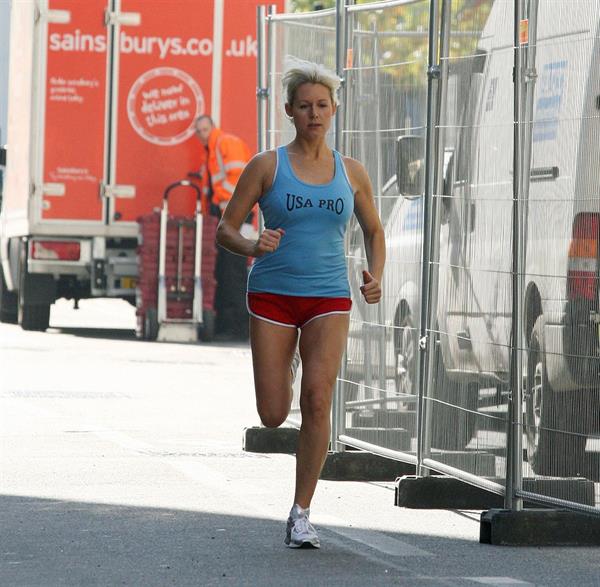 Abi Titmuss exercise candids in London October 22, 2010 