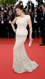 Aishwarya Rai opening ceremony of the 64th Cannes Film Festival on May 15, 2011 