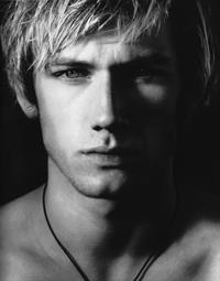 Alex Pettyfer