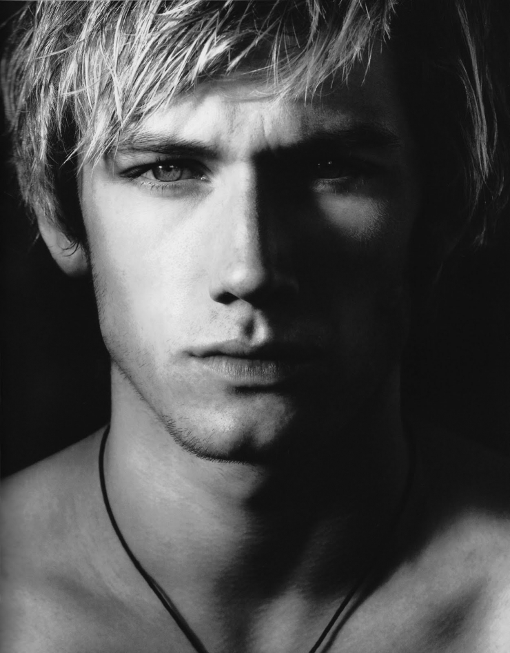 Alex Pettyfer