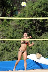 Alex Morgan bikini candids in Hawaii 12/19/12 